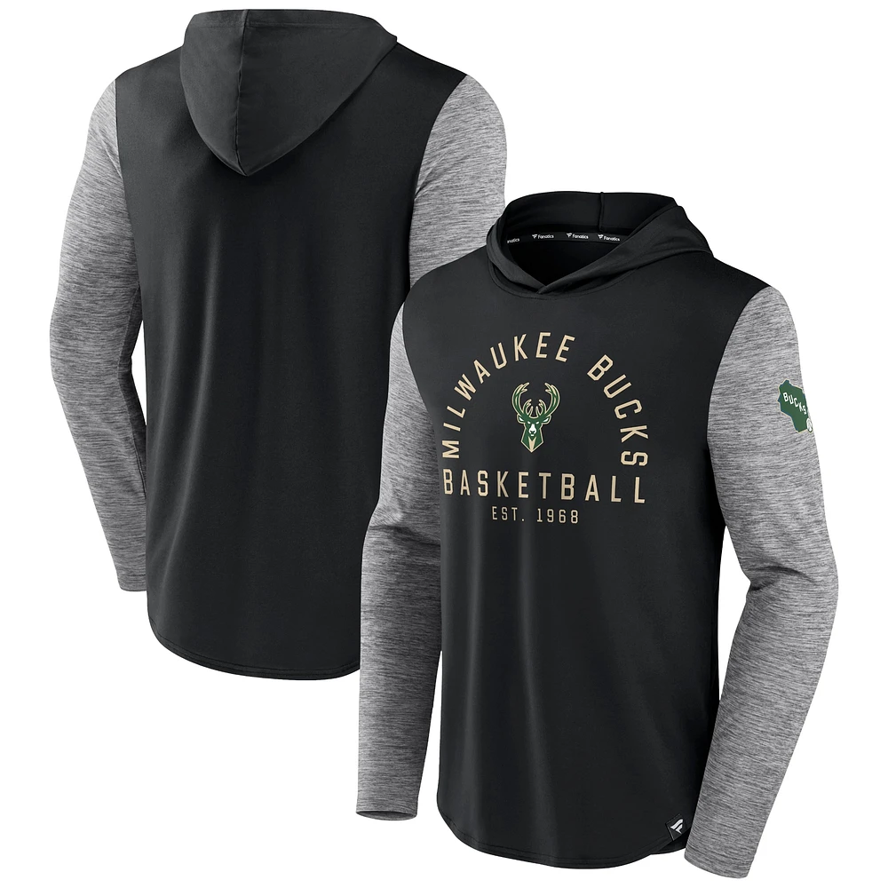 Men's Fanatics Black/Heathered Charcoal Milwaukee Bucks Deep Rotation Performance - Pullover Hoodie