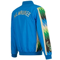 Blouson aviateur en nylon entièrement zippé JH Design pour hommes Milwaukee Bucks 2022/23 City Edition bleu