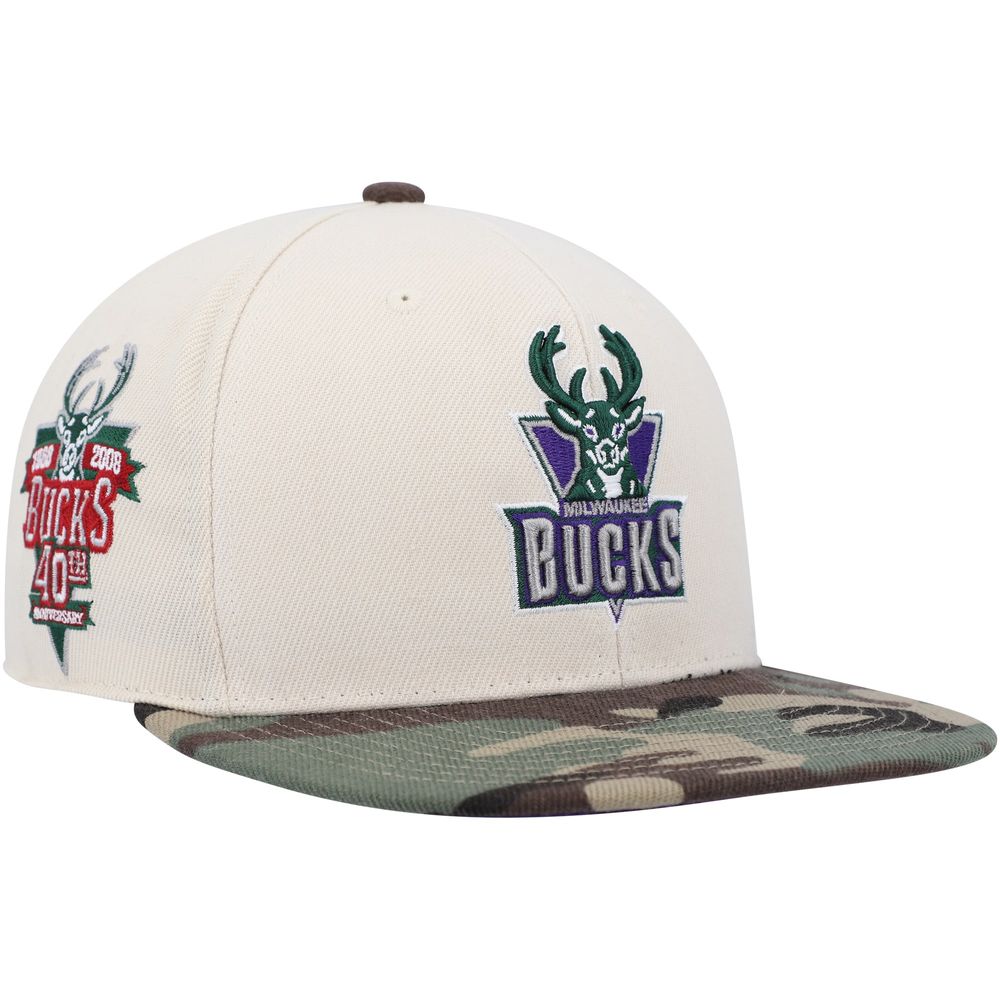 Men's Mitchell & Ness Cream/Camo Milwaukee Bucks Hardwood Classics 40th Anniversary Off White Camo Fitted Hat