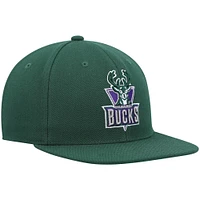 Men's Mitchell & Ness Green Milwaukee Bucks Hardwood Classics Team Ground 2.0 Snapback Hat