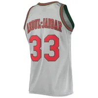 Mitchell & Ness Kareem Abdul-Jabbar Milwaukee Bucks Men's 1970-71 Green Swingman Jersey