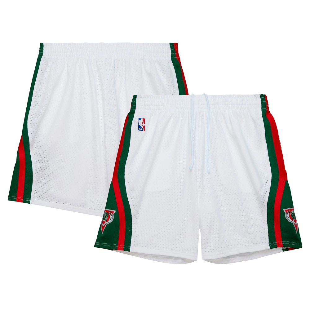 Men's Mitchell & Ness White Milwaukee Bucks 2013/14 Swingman Shorts