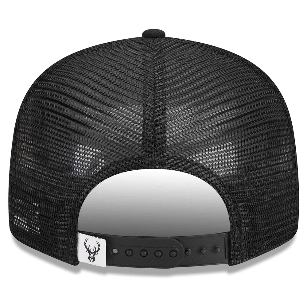 Casquette de camionneur à visière snapback Milwaukee Bucks 9FIFTY New Era noire pour homme