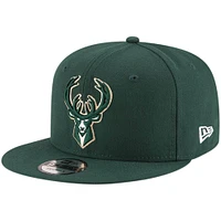 Men's New Era Hunter Green Milwaukee Bucks Official Team Color 9FIFTY Snapback Hat