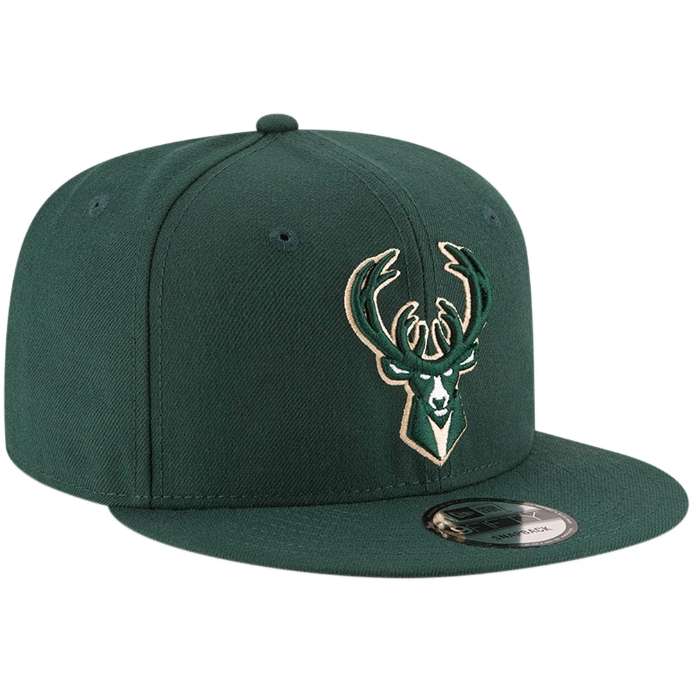 Men's New Era Hunter Green Milwaukee Bucks Official Team Color 9FIFTY Snapback Hat