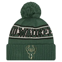 Bonnet en tricot à revers rétro Milwaukee Bucks Hunter Green New Era pour homme avec pompon