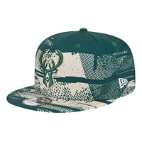 Men's New Era Hunter Green Milwaukee Bucks Tip-Off 9FIFTY Snapback Hat