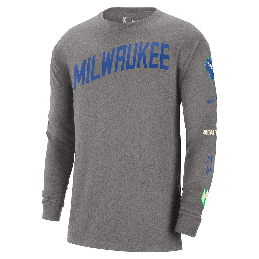 T-shirt à manches longues expressif Nike Charcoal Milwaukee Bucks 2023/24 City Edition Max90 pour homme