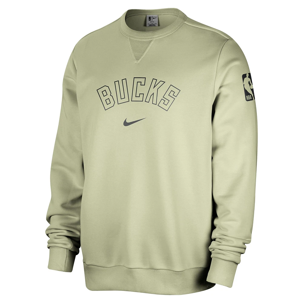 Men's Nike Green Milwaukee Bucks Courtside Standard Issue Performance Pullover Sweatshirt