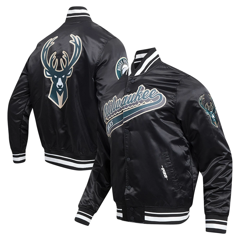 Veste universitaire en satin à boutons-pression complets Milwaukee Bucks Script Tail Pro Standard noire pour hommes