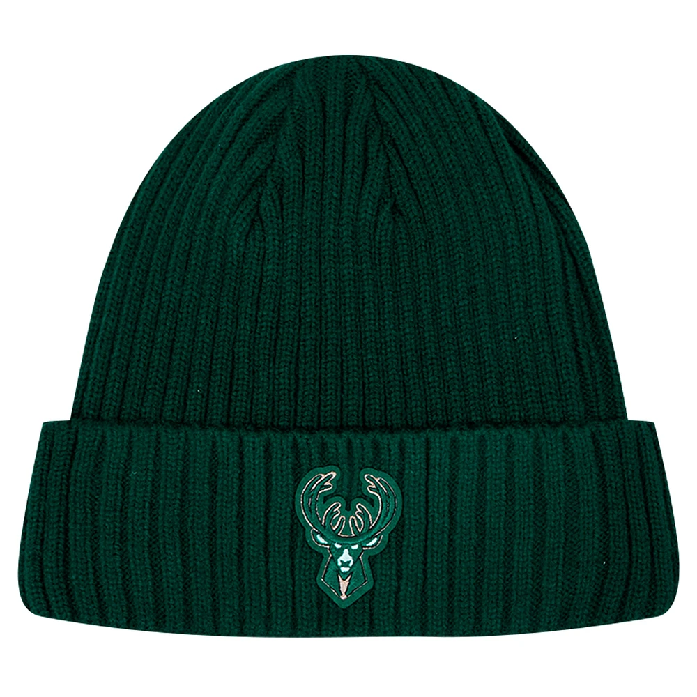 Bonnet en tricot à revers essentiel Milwaukee Bucks Pro Standard Hunter Green pour homme