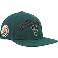 Men's Pro Standard Hunter Green Milwaukee Bucks Old English Snapback Hat