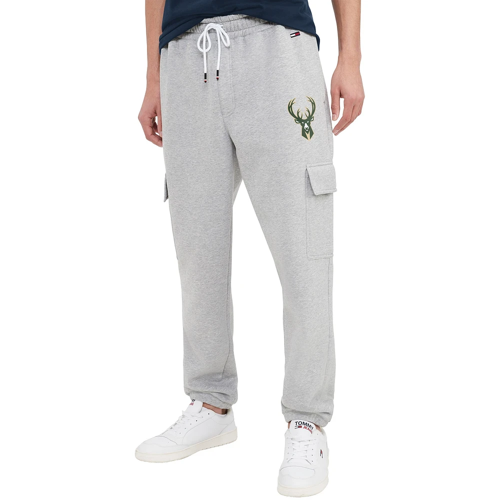 Pantalon de jogging Tommy Jeans gris Milwaukee Bucks Frankie Cargo pour hommes