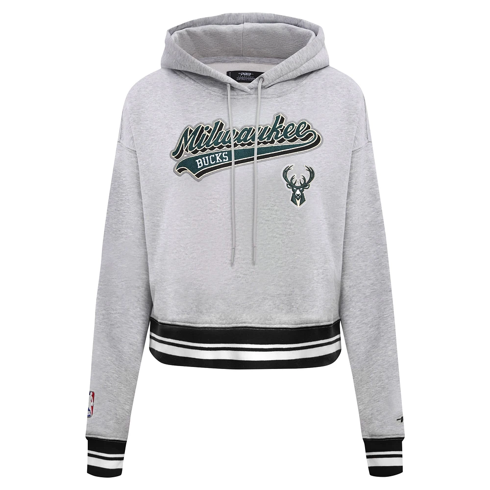 Sweat à capuche court Pro Standard Heather Grey Milwaukee Bucks Script Tail pour femmes