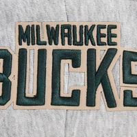 Sweat à capuche court Pro Standard Heather Grey Milwaukee Bucks Script Tail pour femmes