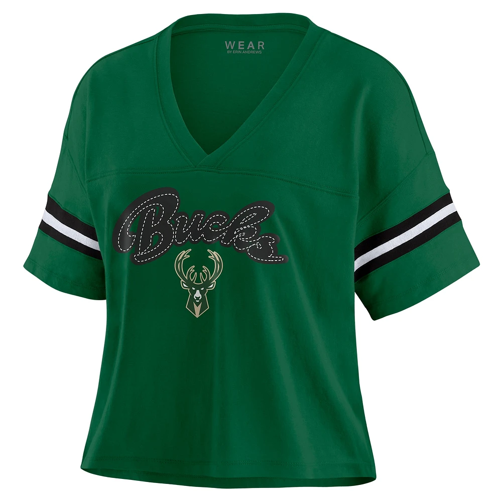 T-shirt à col en V blocs de couleurs vert chasseur Milwaukee Bucks pour femme WEAR by Erin Andrews