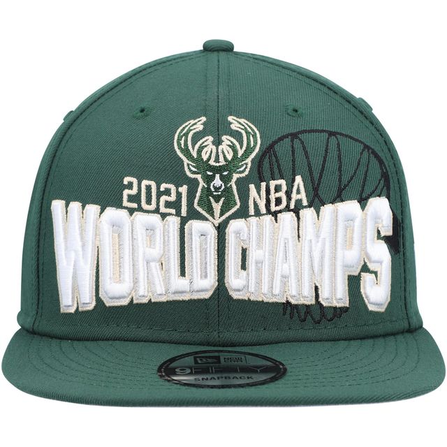 Casquette 9FIFTY Snapback New Era Hunter Green Milwaukee Bucks 2021 NBA Finals Champions On The Court pour jeune