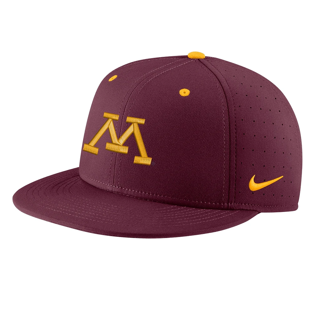 Casquette ajustée Nike Minnesota Golden Gophers Aero True Baseball Performance pour homme, marron