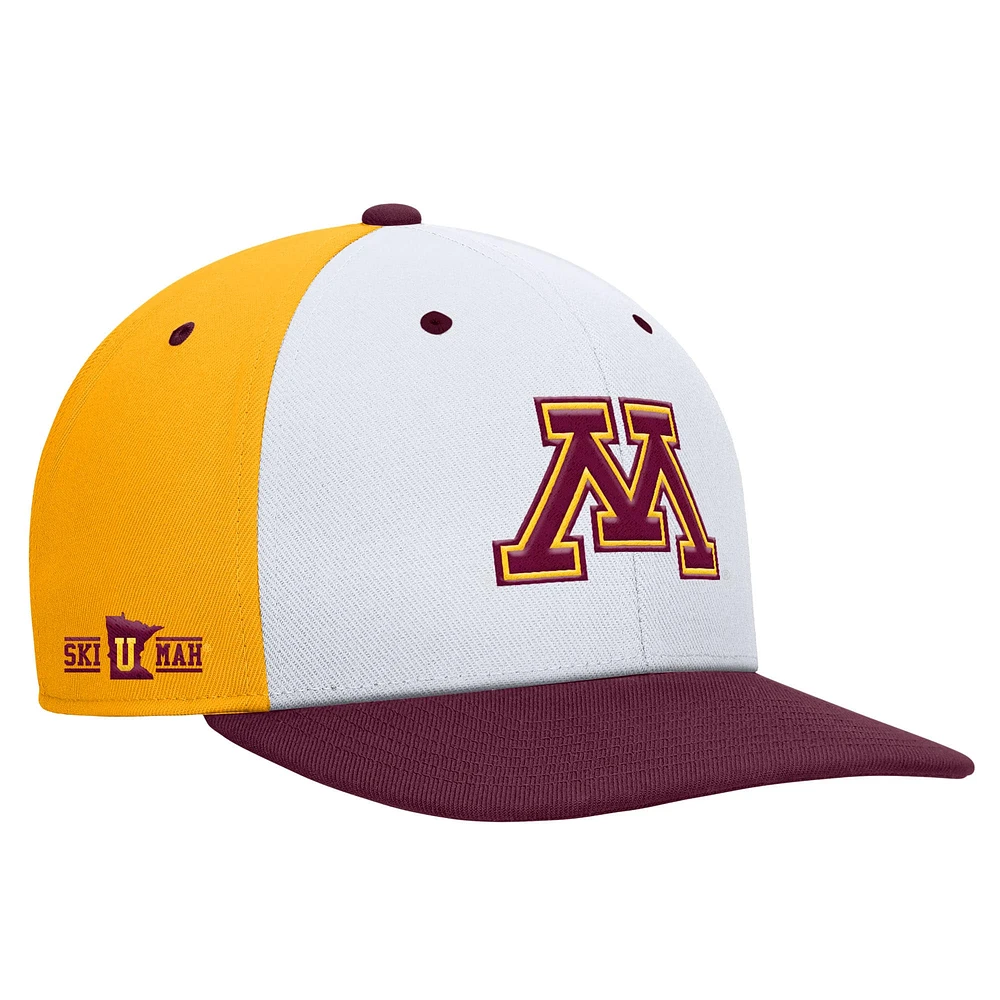 Men's Nike White/Gold Minnesota Golden Gophers Pro Performance Snapback Hat