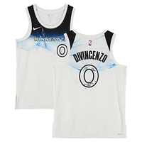 Maillot Swingman Nike City Edition 2024-25 blanc dédicacé par Donte DiVincenzo des Minnesota Timberwolves avec inscriptions « Big Ragu » et « Can't Knock the Hustle