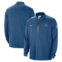 Haut Nike bleu à demi-zip Courtside Performance des Minnesota Timberwolves 2024/25 pour homme