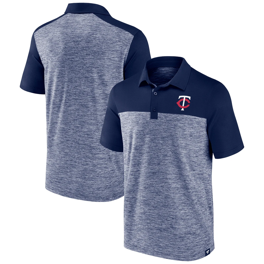 Polo emblématique à teinture par espacement brossé Omni Fanatics Navy Minnesota Twins pour hommes