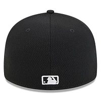 Men's New Era Black Minnesota Twins 2025 MLB Clubhouse Low Profile 59FIFTY Fitted Hat