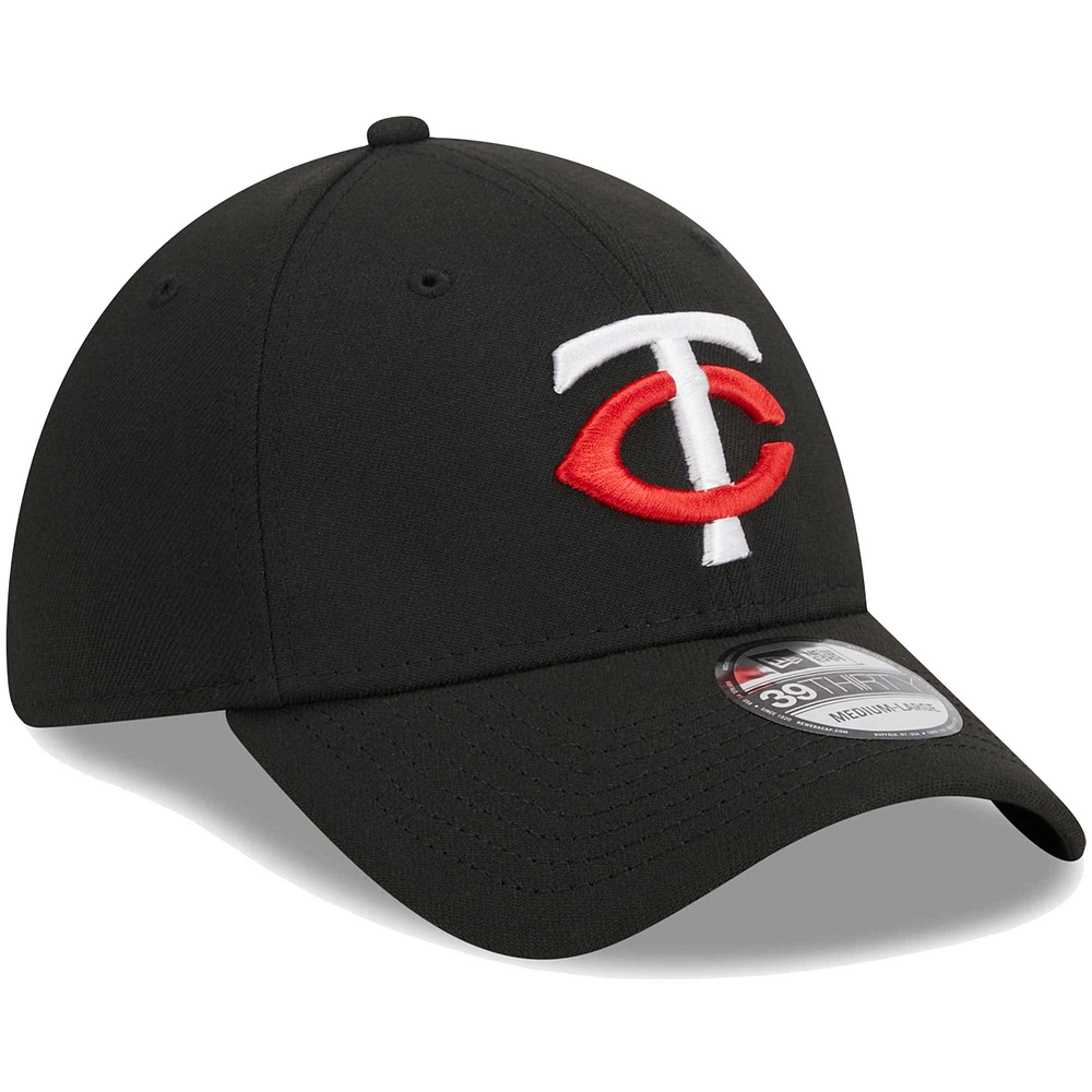 Men's New Era Black Minnesota Twins Logo 39THIRTY Flex Hat