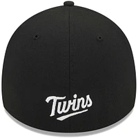 Men's New Era Black Minnesota Twins Logo 39THIRTY Flex Hat