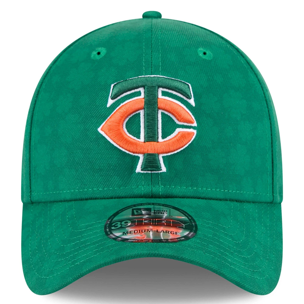 Men's New Era Kelly Green Minnesota Twins St. Patrick's Day 39THIRTY Flex Hat
