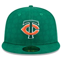 Men's New Era Kelly Green Minnesota Twins St. Patrick's Day 59FIFTY Fitted Hat