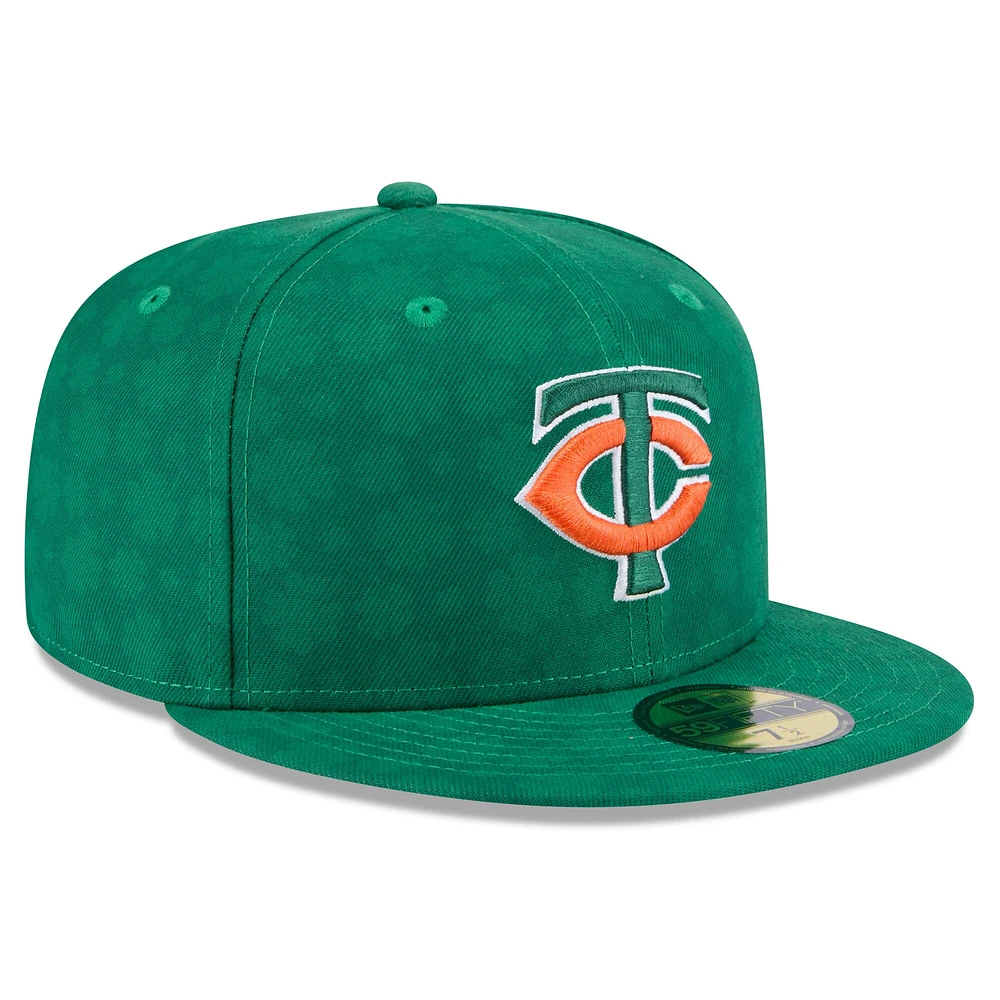 Men's New Era Kelly Green Minnesota Twins St. Patrick's Day 59FIFTY Fitted Hat