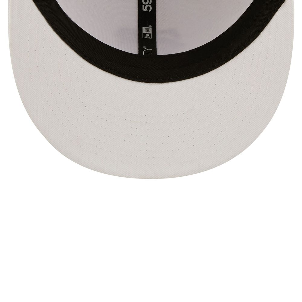 Men's New Era Minnesota Twins White on 59FIFTY Fitted Hat