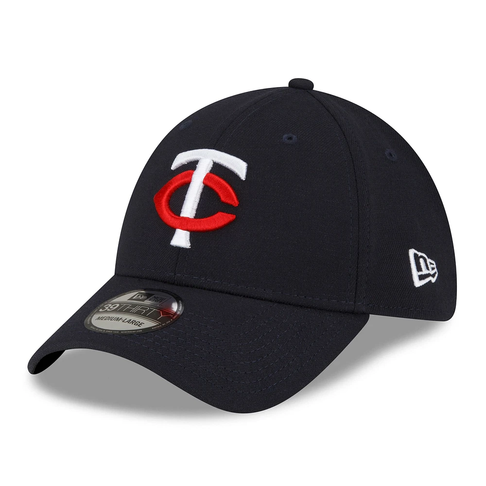 Casquette Flex New Era Minnesota Twins 2023 Team Classic Home 39THIRTY pour homme, bleu marine