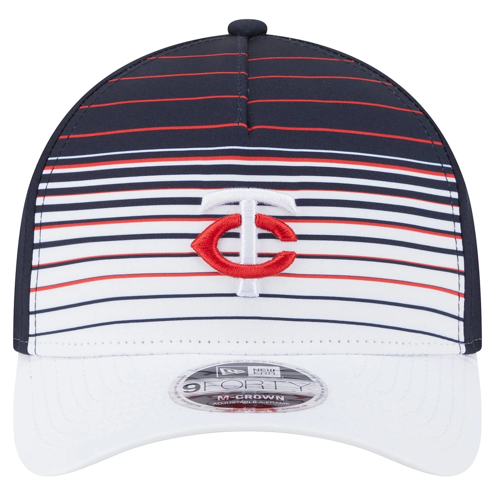 Men's New Era  Navy Minnesota Twins Gradient 9FORTY M-Crown Adjustable Hat
