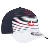 Men's New Era  Navy Minnesota Twins Gradient 9FORTY M-Crown Adjustable Hat