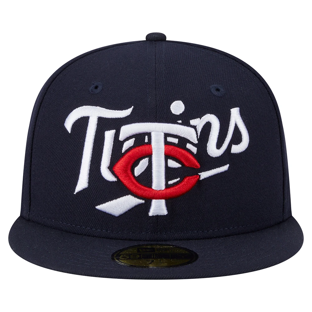 Casquette ajustée New Era Twins du Minnesota bleu marine Overlap 59FIFTY pour homme