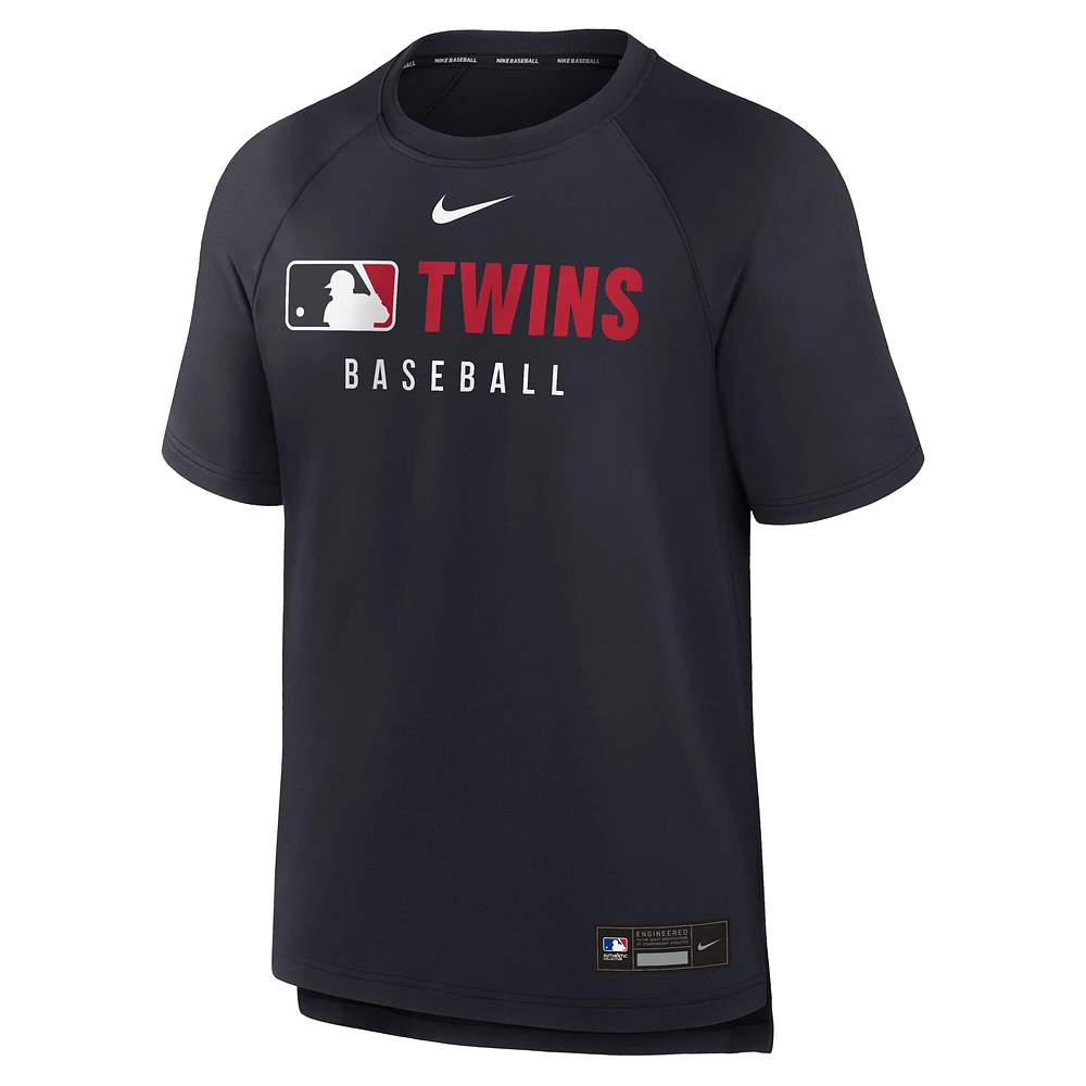 T-shirt Nike bleu marine pour homme, collection authentique des Minnesota Twins, coupe raglan, performance d'avant-match
