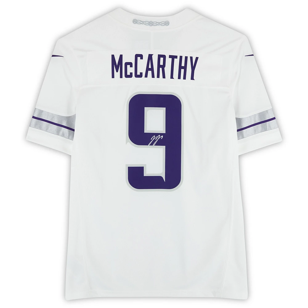 Maillot Nike blanc dédicacé par J.J. McCarthy des Vikings du Minnesota