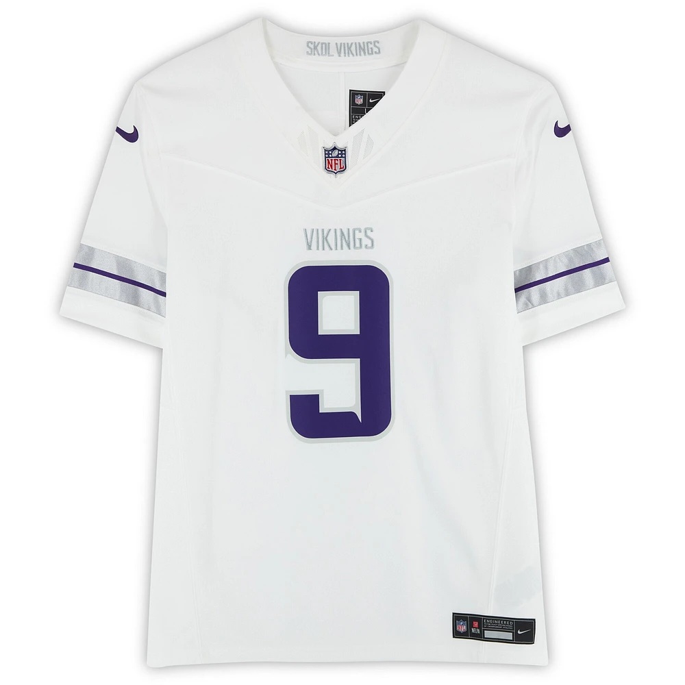 Maillot Nike blanc dédicacé par J.J. McCarthy des Vikings du Minnesota
