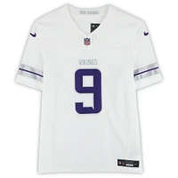 Maillot Nike blanc dédicacé par J.J. McCarthy des Vikings du Minnesota
