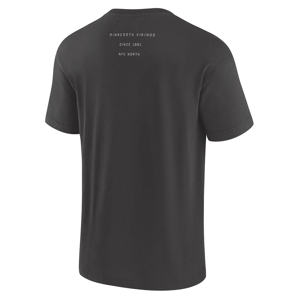 T-shirt Fanatics pour homme, couleur anthracite, Minnesota Vikings, motif Future Ground, effet vieilli