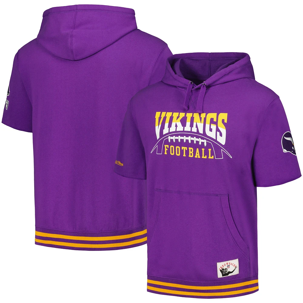 Sweat à capuche violet manches courtes d'avant-match des Vikings du Minnesota Mitchell & Ness pour hommes