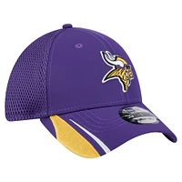 Casquette Game Day Linear 39THIRTY Flex violette des Minnesota Vikings de New Era pour homme
