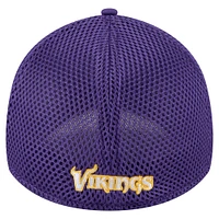 Casquette Game Day Linear 39THIRTY Flex violette des Minnesota Vikings de New Era pour homme