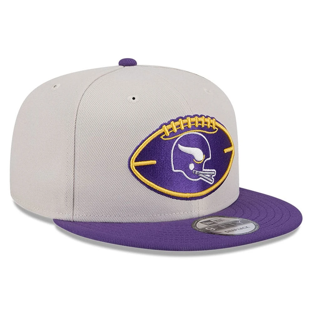 Men's New Era Stone/Purple Minnesota Vikings 2024 Sideline Historic 9FIFTY Snapback Hat