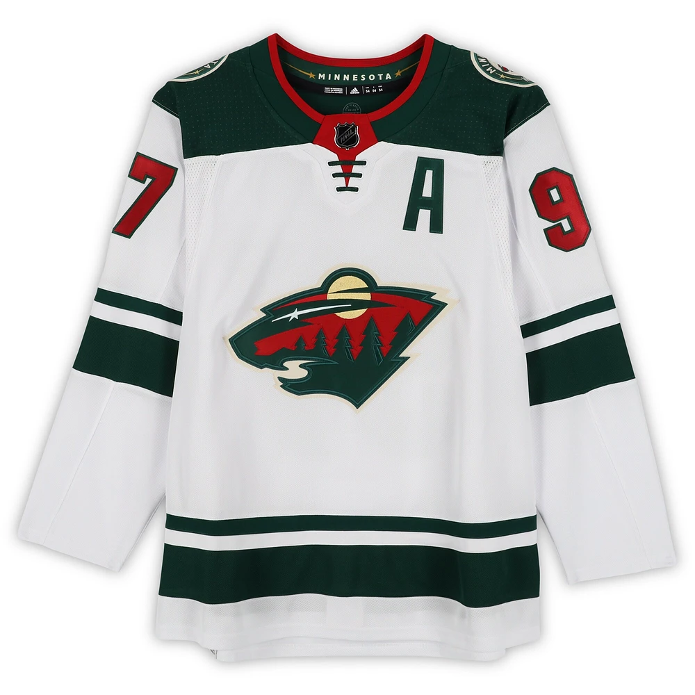 Maillot adidas authentique blanc autographié par Kirill Kaprizov du Minnesota Wild avec inscription « Kirill The Thrill » - Édition limitée à 10 exemplaires