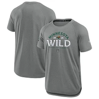 T-shirt de performance authentique Pro Rink Fanatics pour homme, gris chiné, Wild du Minnesota, séries éliminatoires la Coupe Stanley 2025