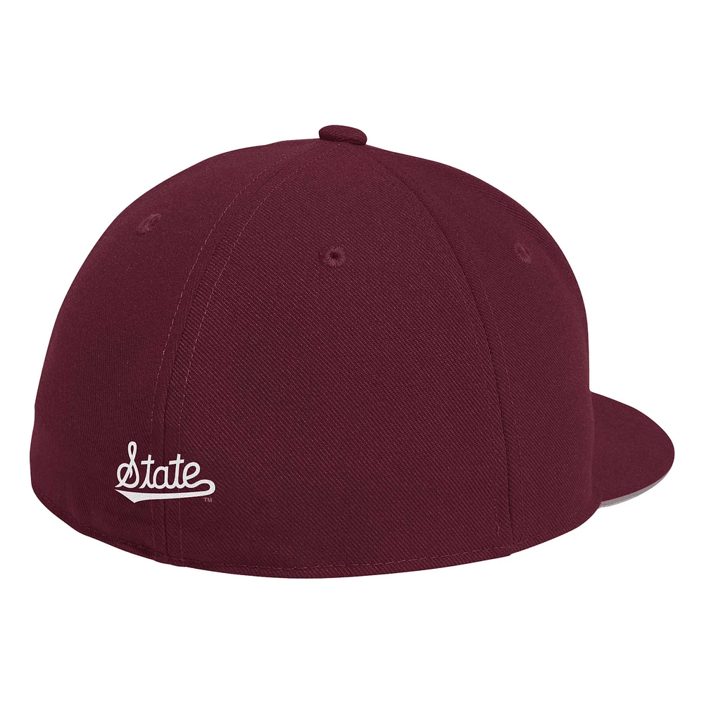 Casquette de baseball ajustée sur le terrain des Bulldogs l'État du Mississippi adidas marron pour hommes