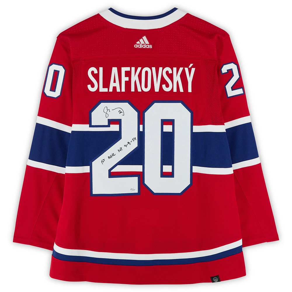 Maillot authentique adidas rouge autographié par Juraj Slafkovsky des Canadiens de Montréal avec inscription « 1st NHL HT 4-9-24 » - Édition limitée #25/25
